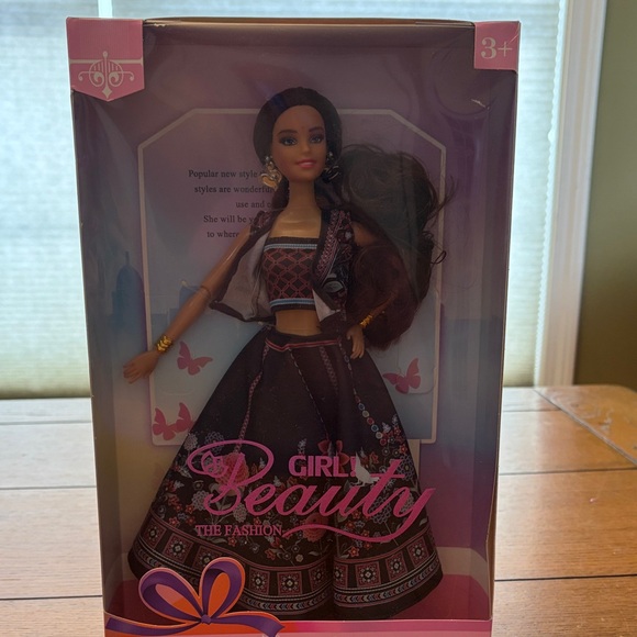 Other - Girl Beauty Fashion Doll